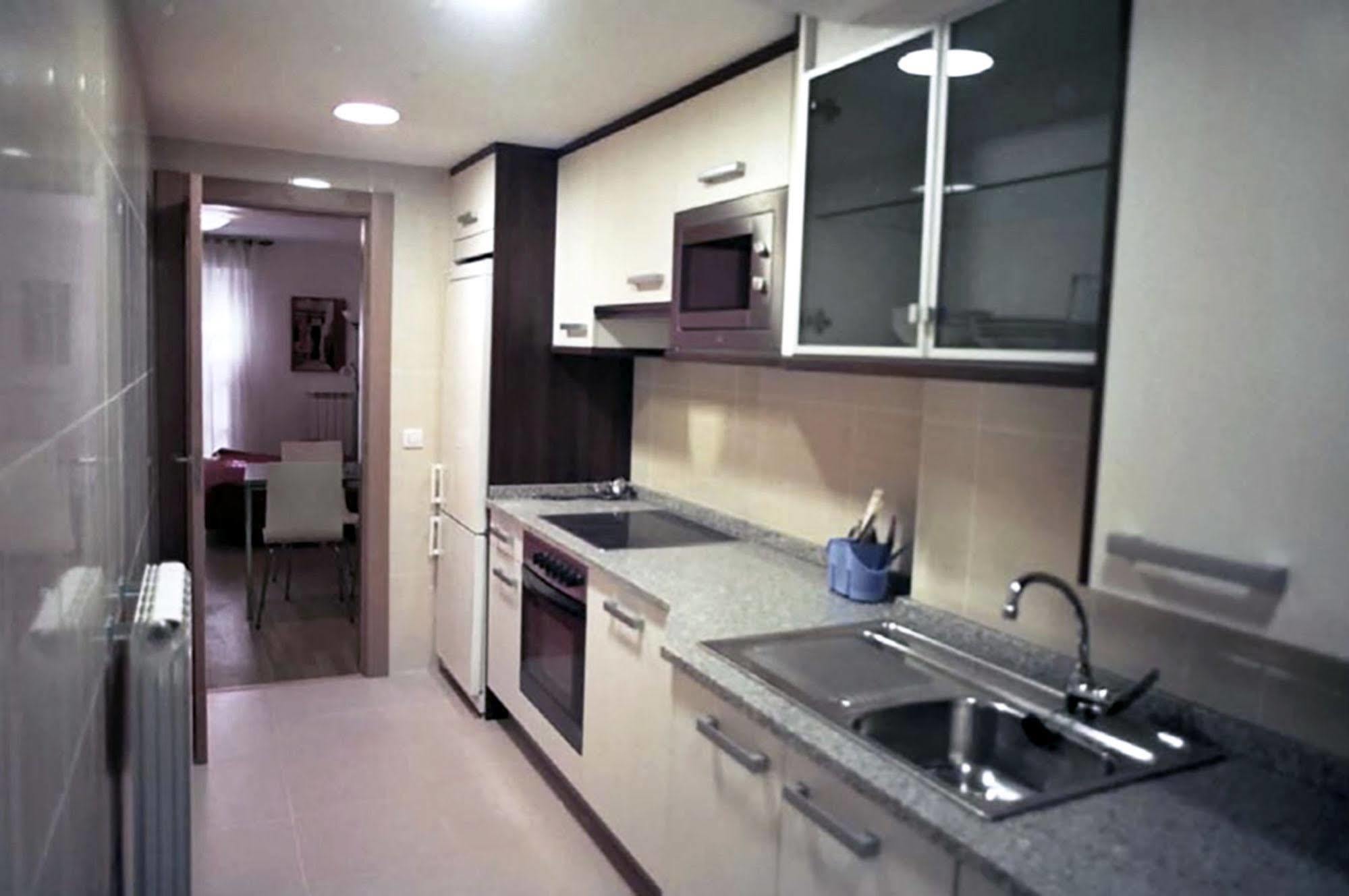Apartamentos Auhabitat Zaragoza, Edificio De Apartamentos Turisticos Luaran gambar
