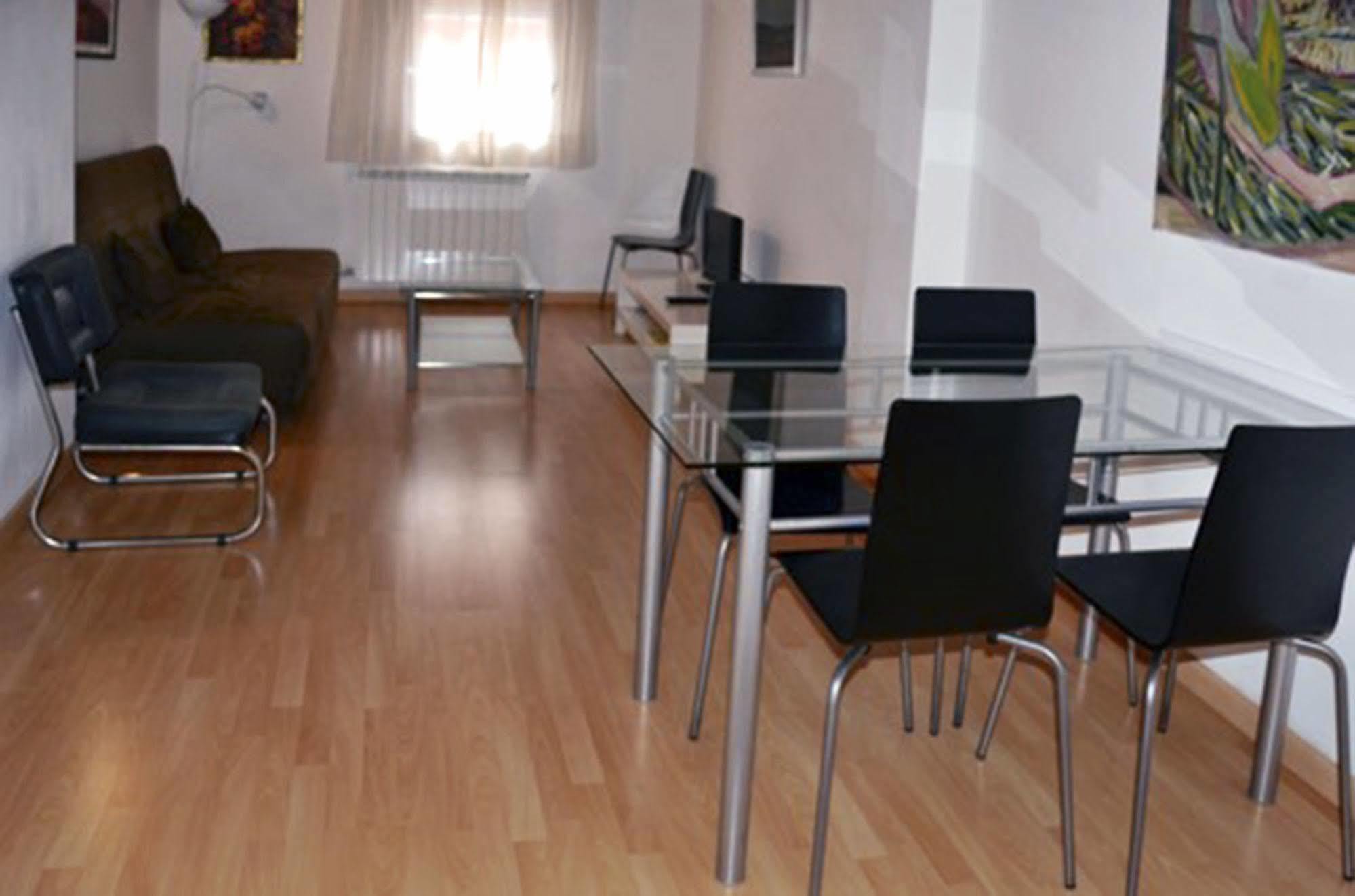 Apartamentos Auhabitat Zaragoza, Edificio De Apartamentos Turisticos Luaran gambar