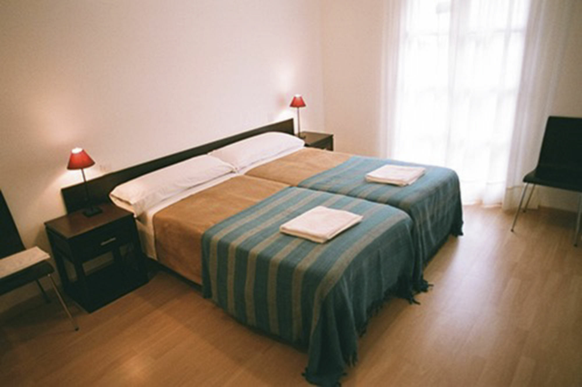 Apartamentos Auhabitat Zaragoza, Edificio De Apartamentos Turisticos Luaran gambar